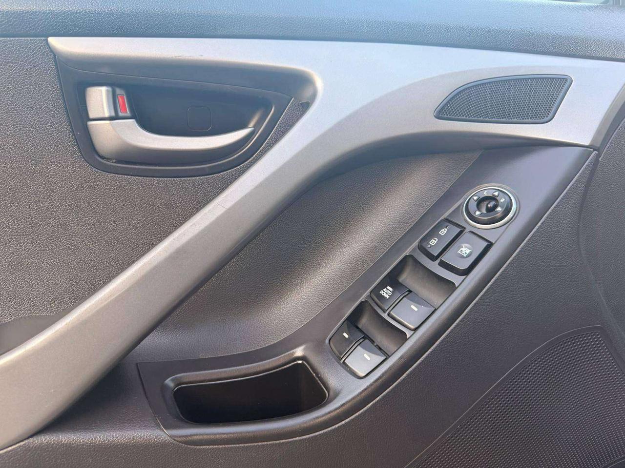 2016 Hyundai Elantra 4DR SDN Photo