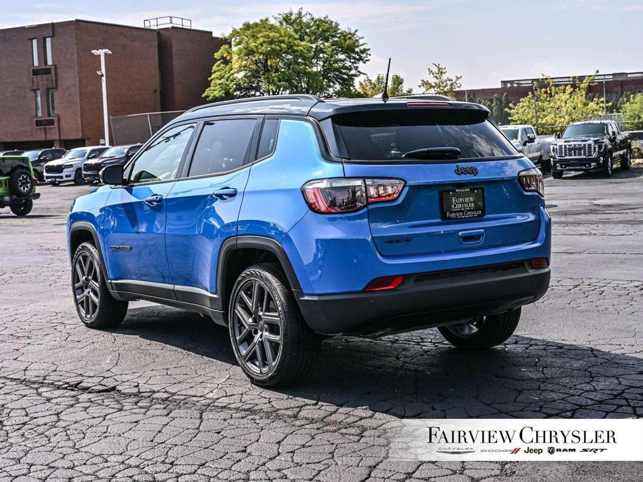2026 Jeep Compass Limited 4x4 ALTITUDE PKG   BLIND SPOT   LEATHER   CARPLAY   ADAPTIVE CRUISE   BACK UP CAMERA Photo