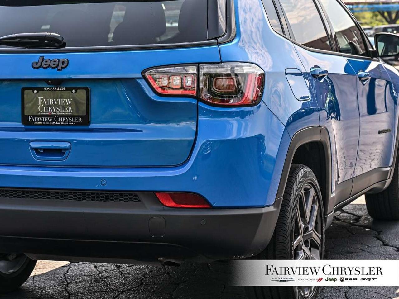 2026 Jeep Compass Limited 4x4 ALTITUDE PKG   BLIND SPOT   LEATHER   CARPLAY   ADAPTIVE CRUISE   BACK UP CAMERA Photo