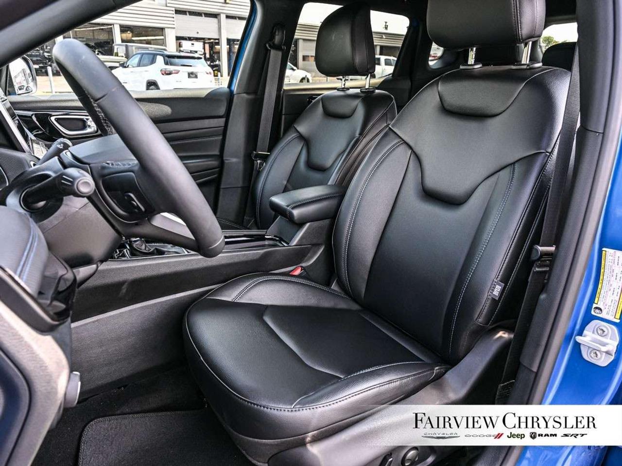 2026 Jeep Compass Limited 4x4 ALTITUDE PKG   BLIND SPOT   LEATHER   CARPLAY   ADAPTIVE CRUISE   BACK UP CAMERA Photo