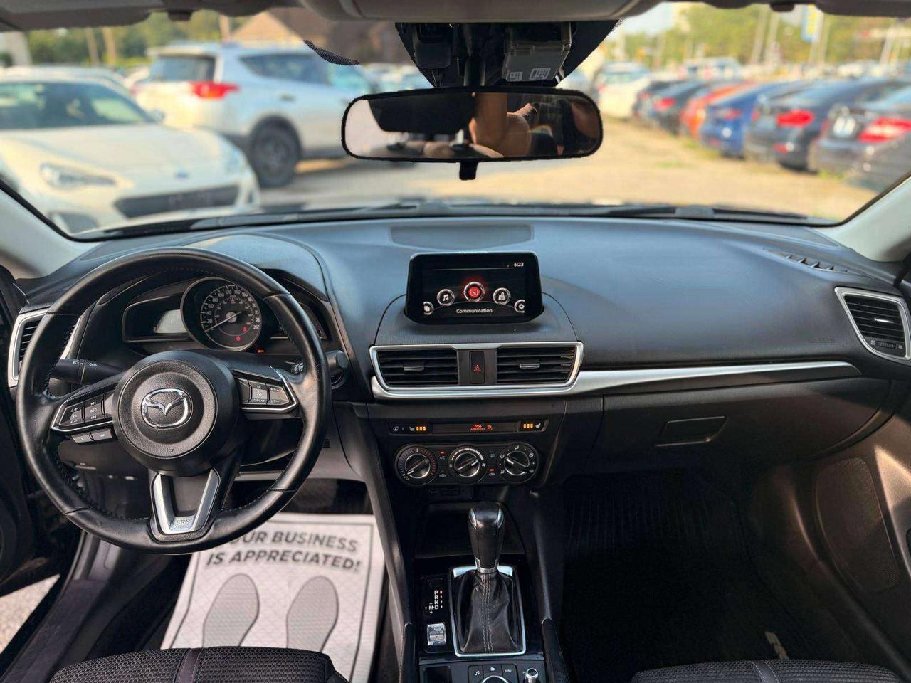 2018 Mazda 3 GS Photo