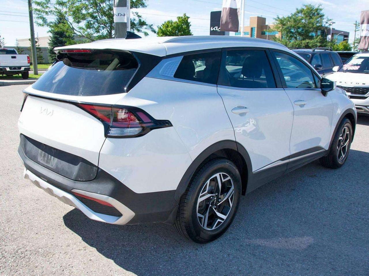 2023 Kia Sportage LX Photo