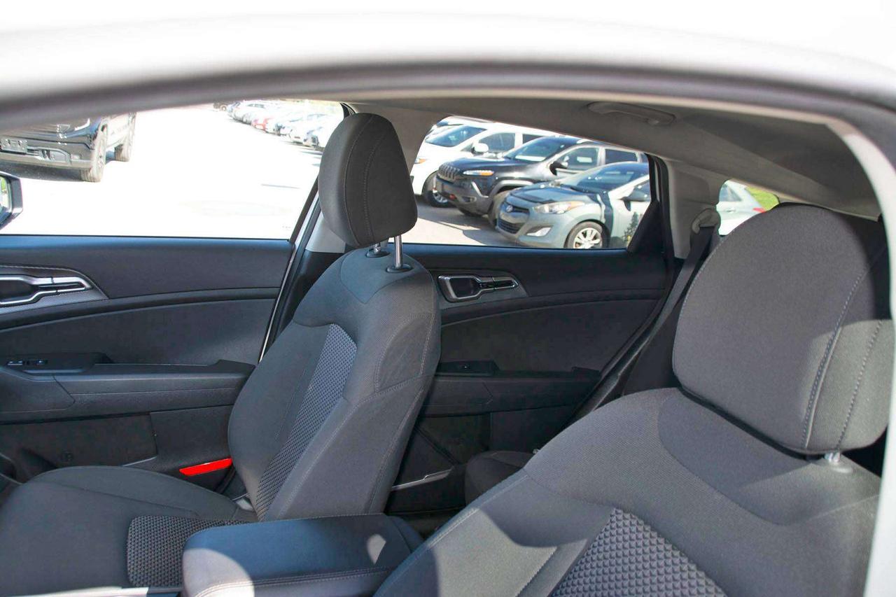 2023 Kia Sportage LX Photo