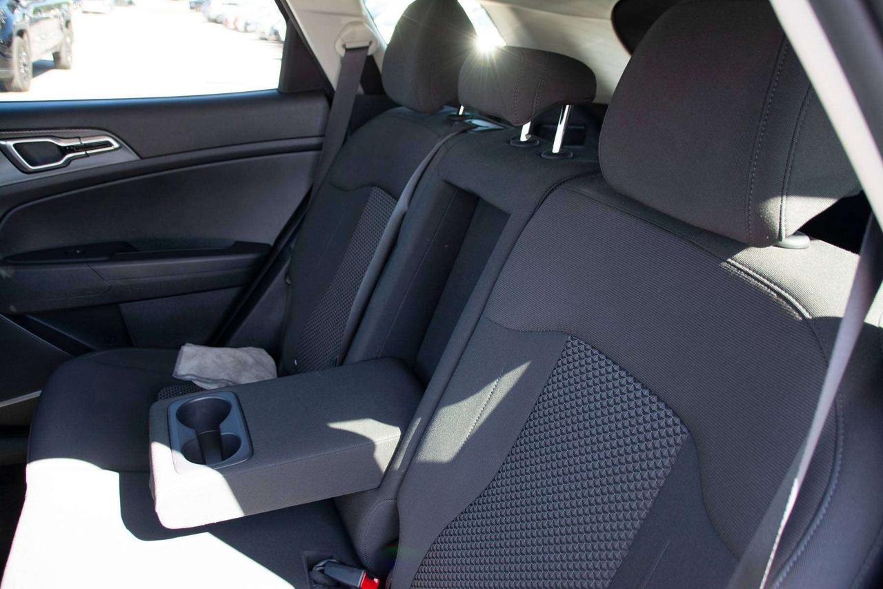 2023 Kia Sportage LX Photo