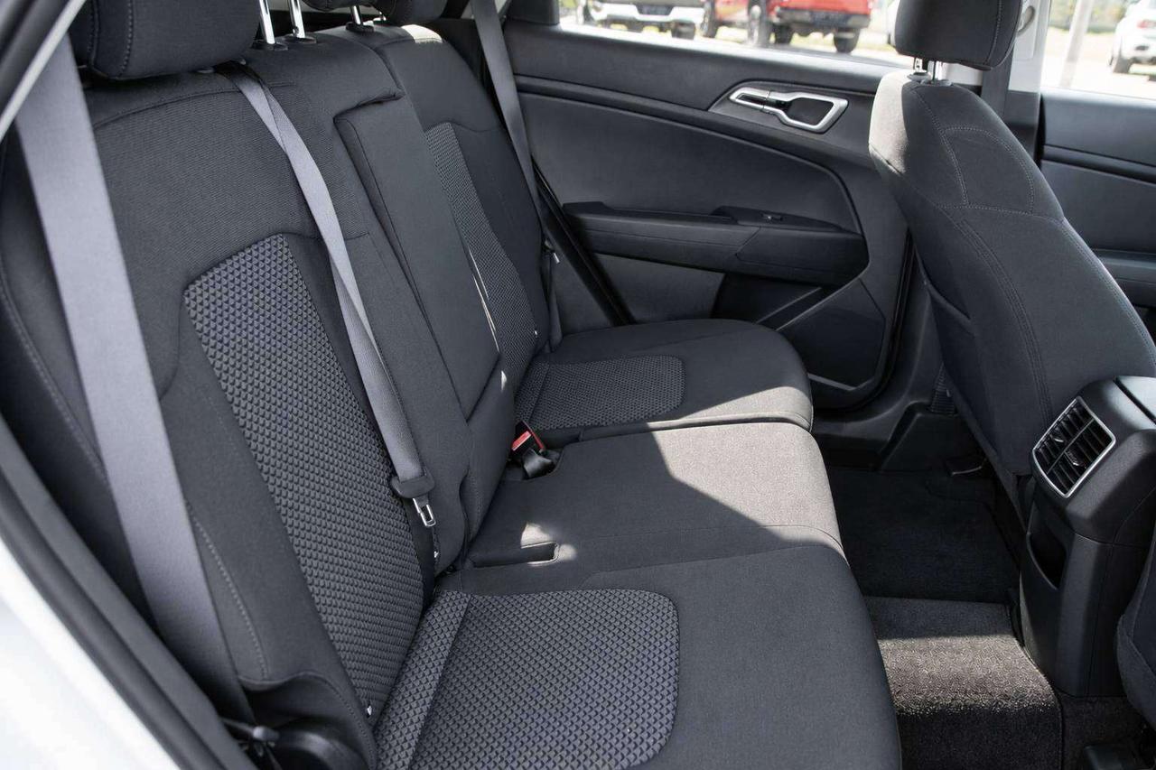 2023 Kia Sportage LX Photo