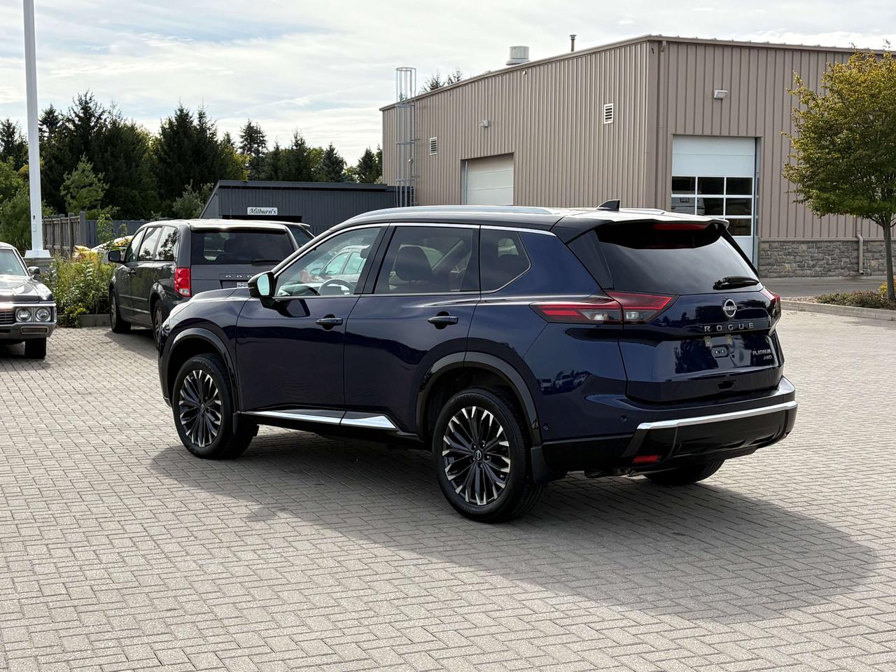 2024 Nissan Rogue Platinum AWD   Nav.   Pano Roof   Heated Seats Photo4
