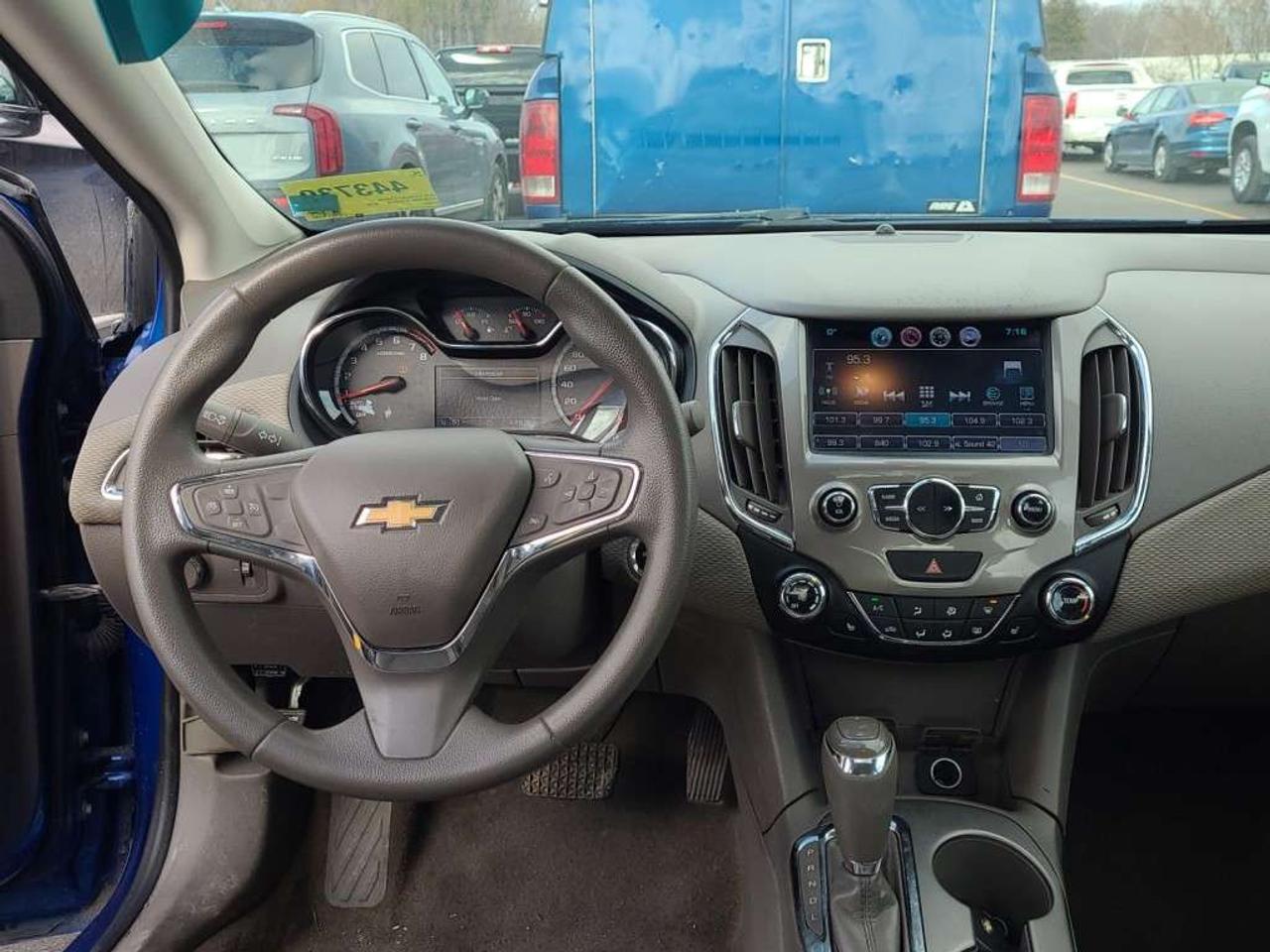 2016 Chevrolet Cruze 4DR SDN AUTO LT Photo