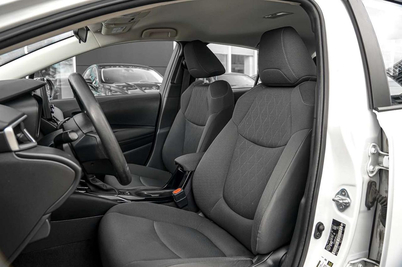 2022 Toyota Corolla L Photo