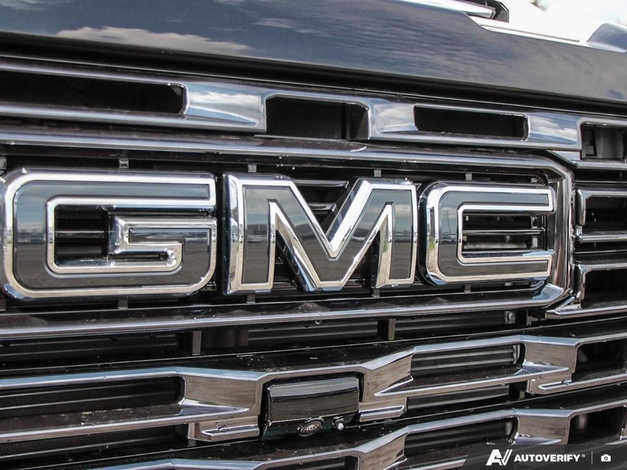 2026 GMC SIERRA 2500HD Crew Cab Standard Box 4-Wheel Drive Denali Ultimate Photo