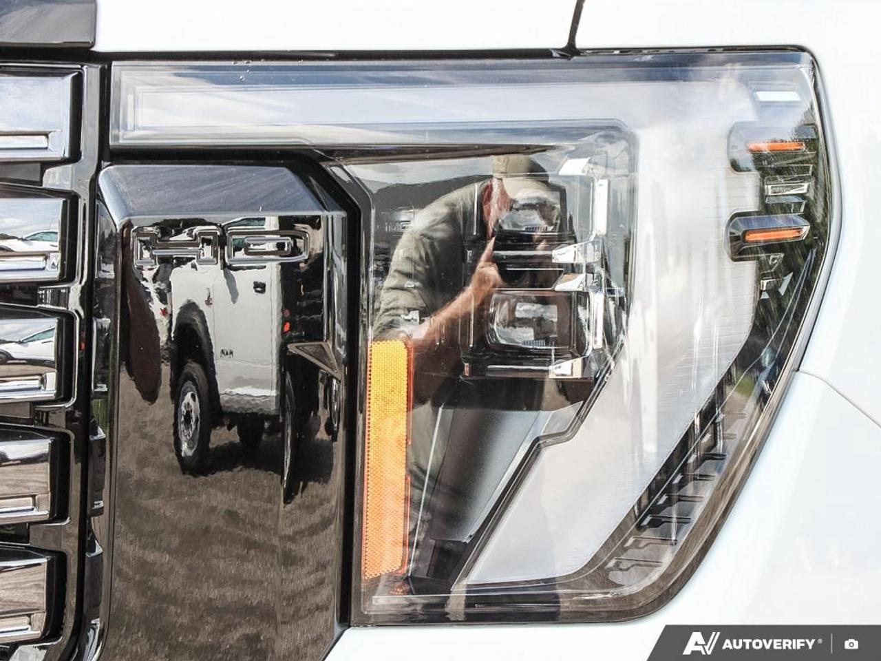 2026 GMC SIERRA 2500HD Crew Cab Standard Box 4-Wheel Drive Denali Ultimate Photo