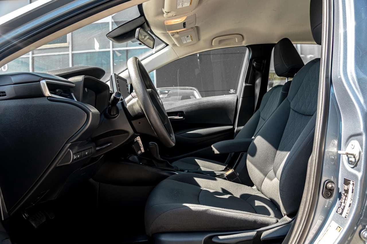2020 Toyota Corolla LE CVT Photo