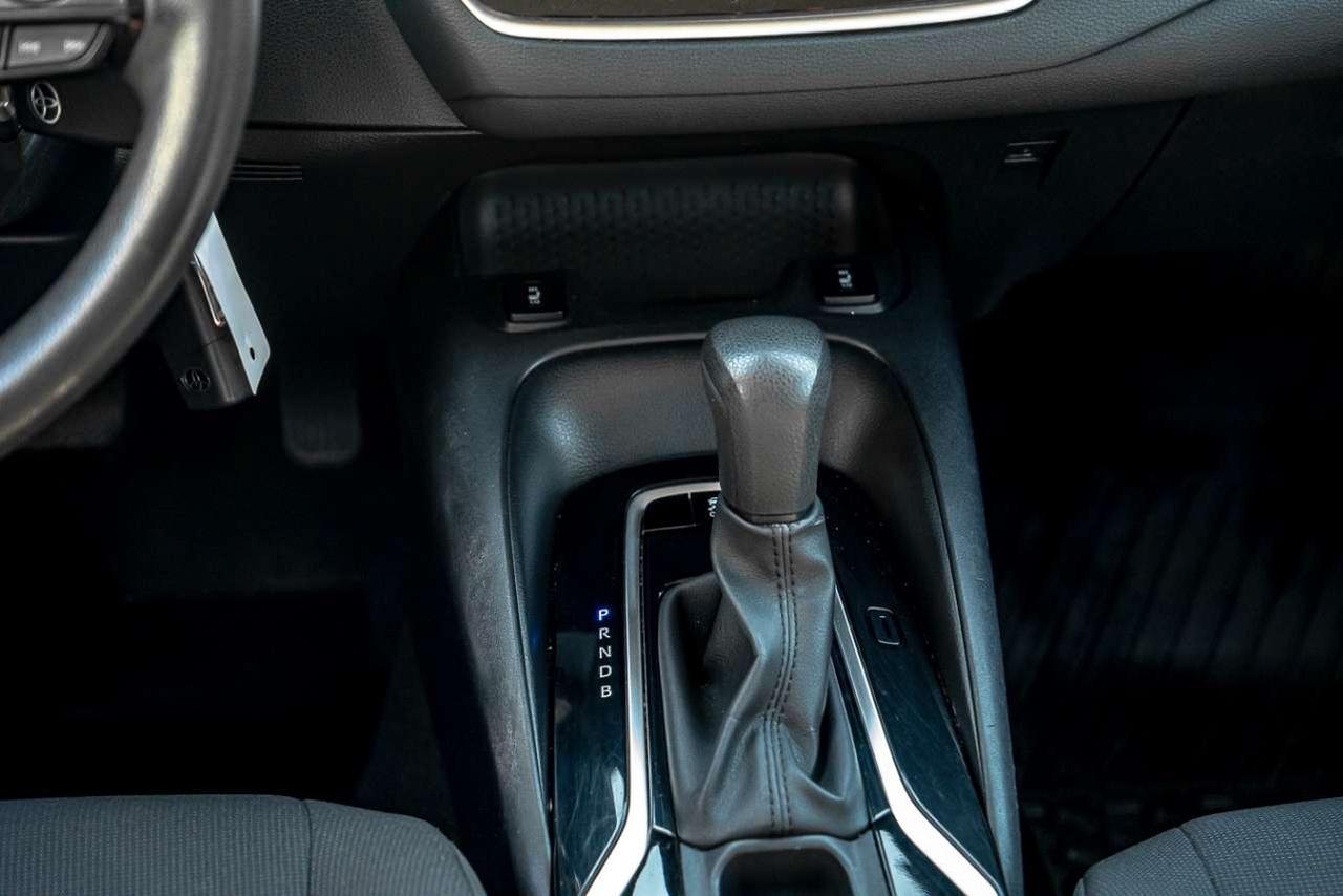 2020 Toyota Corolla LE CVT Photo