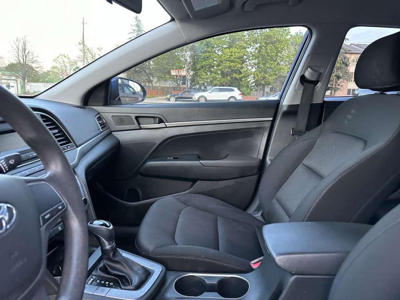 2018 Hyundai Elantra SE Photo