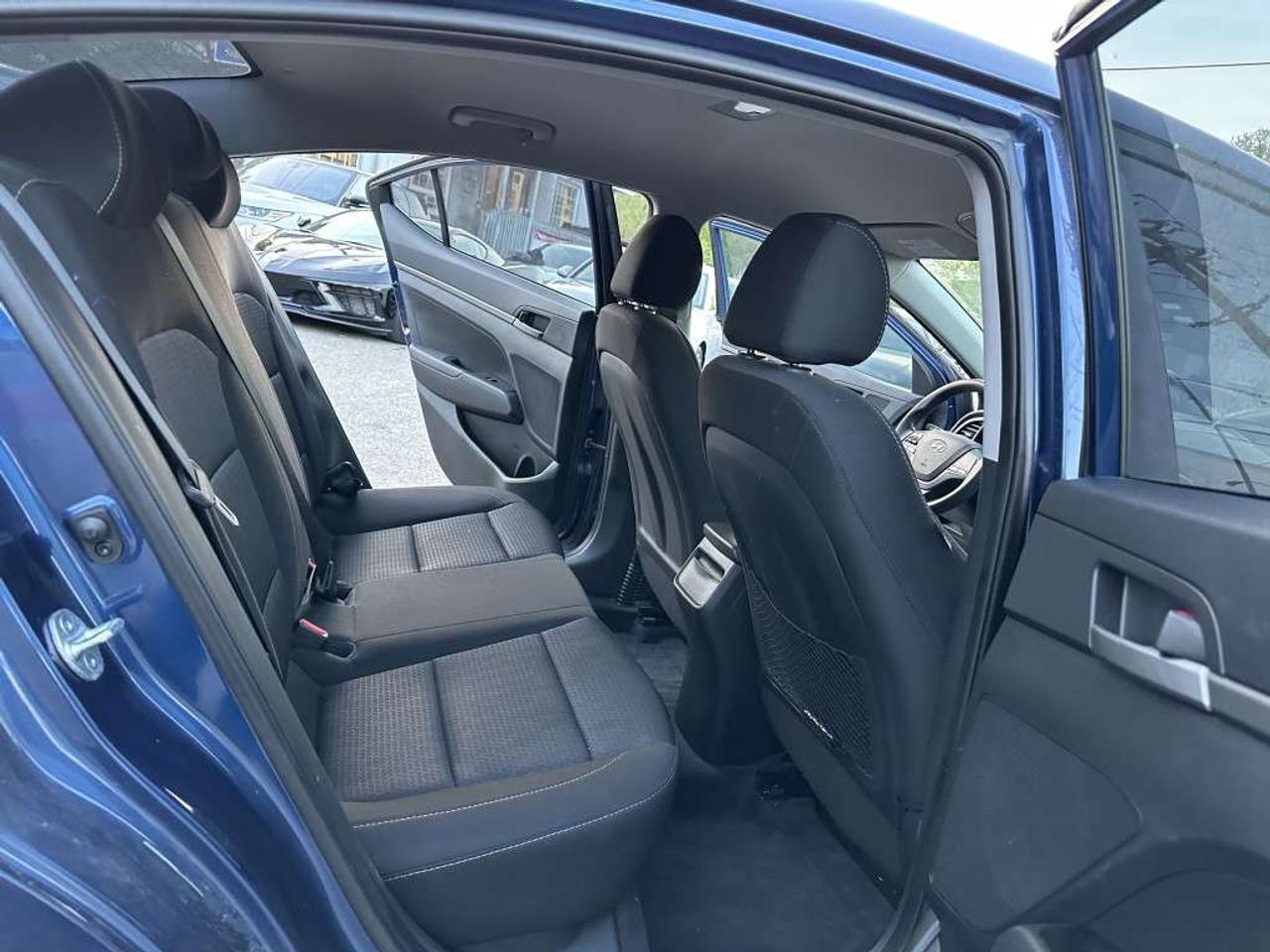 2018 Hyundai Elantra SE Photo