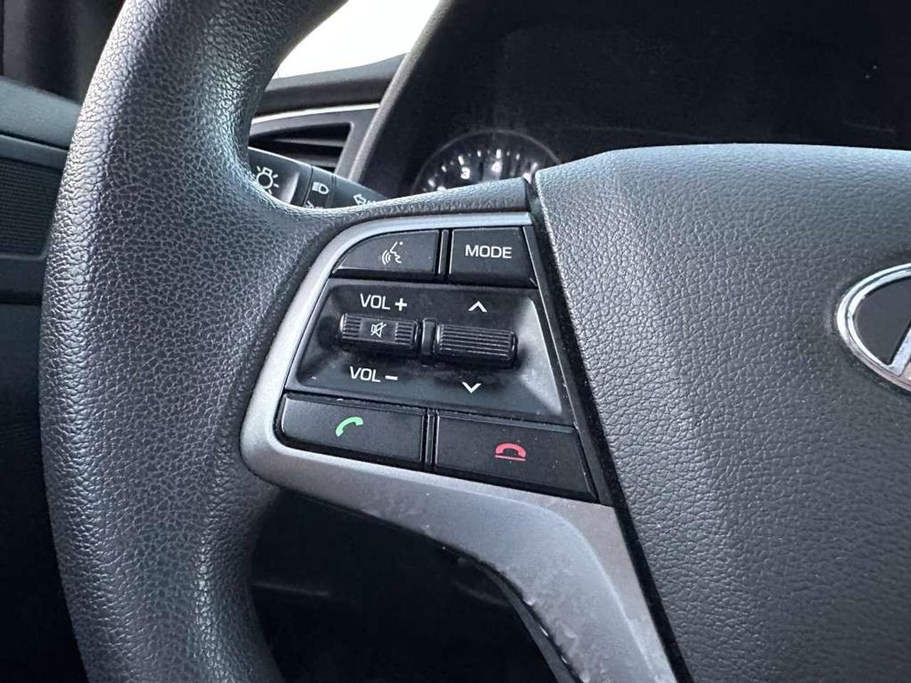 2018 Hyundai Elantra SE Photo