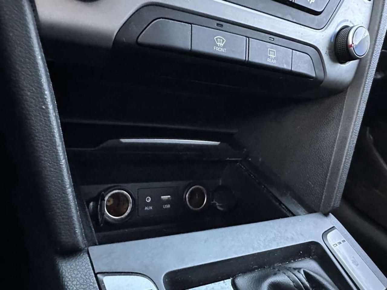 2018 Hyundai Elantra SE Photo