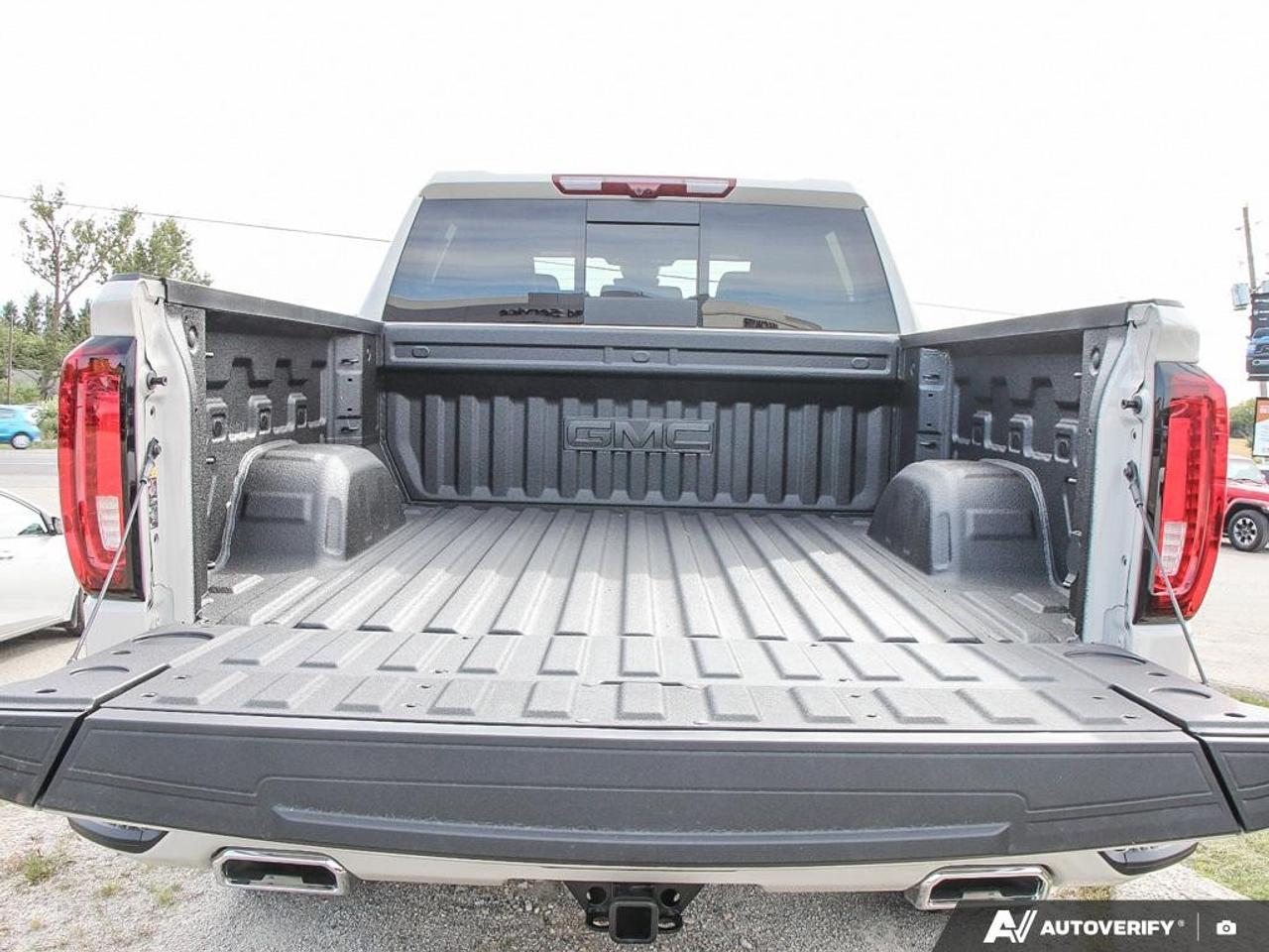 2026 GMC Sierra 1500 Crew Cab Short Box 4-Wheel Drive AT4 Photo