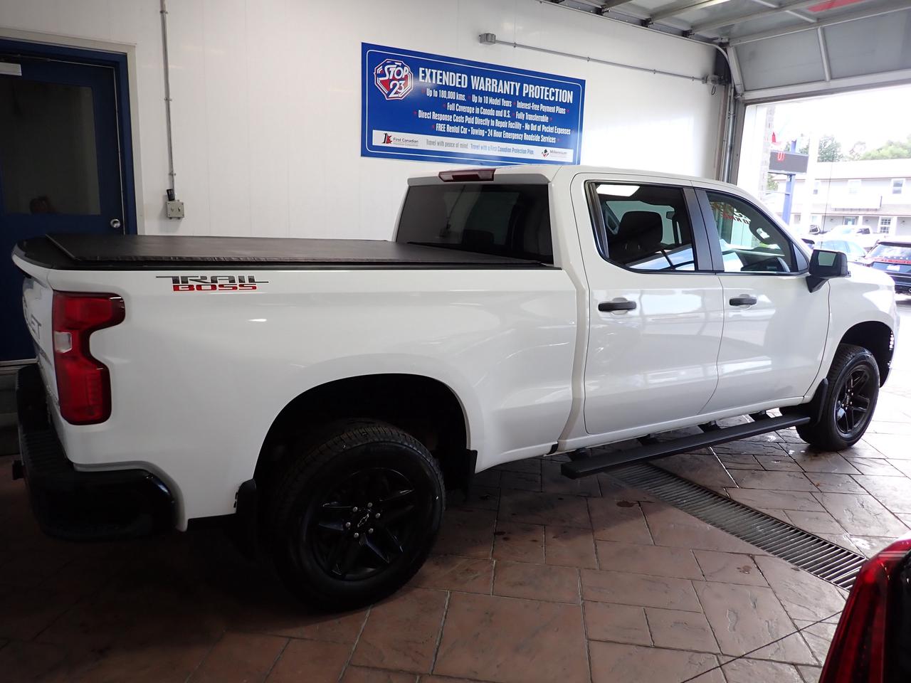 2024 Chevrolet Silverado 1500 Custom Trail Boss 4WD Z71 6.5 BOX Photo5