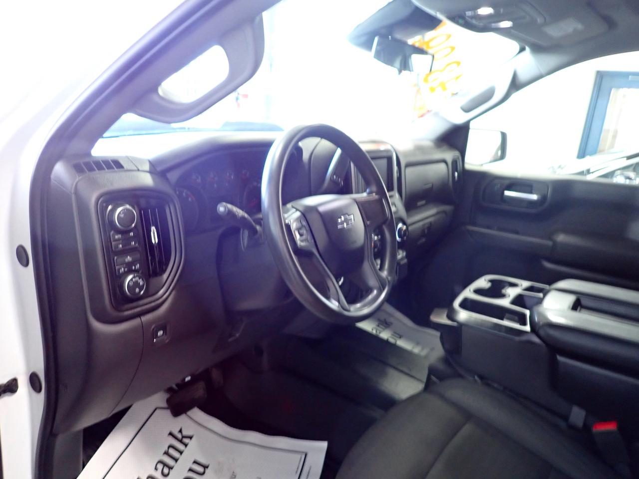 2024 Chevrolet Silverado 1500 Custom Trail Boss 4WD Z71 6.5 BOX Photo
