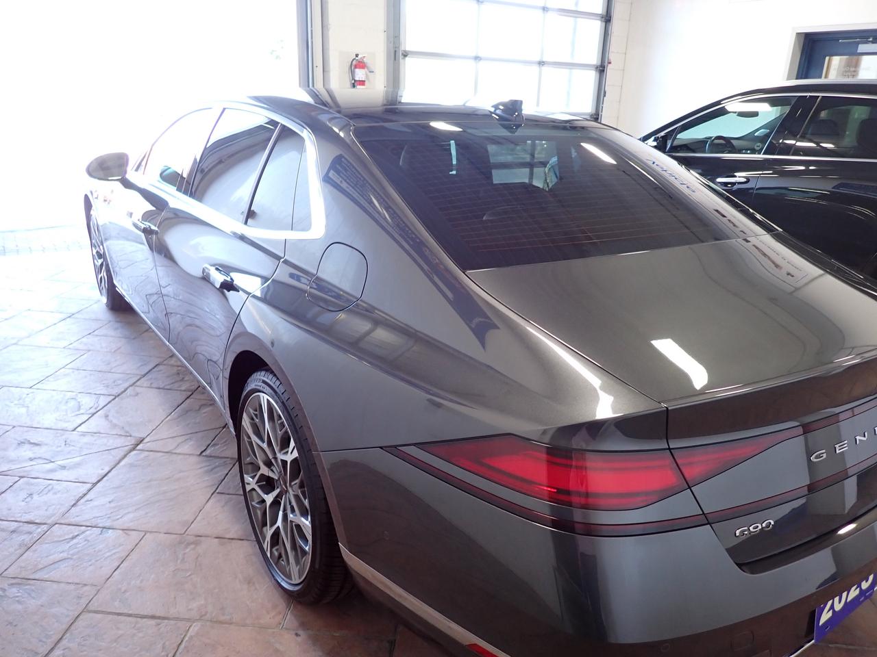 2023 Genesis G90 Prestige 3.5T AWD *HYBRID* LEATHER NAVI SUNROOF Photo
