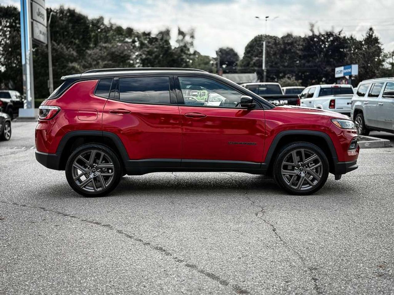 2026 Jeep Compass Limited   LIMITED ALTITUDE PKG   HEATED SEATS   REMOTE START   BLINDSPOT Photo
