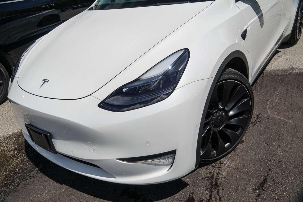 2022 Tesla Model Y Performance AWD Photo