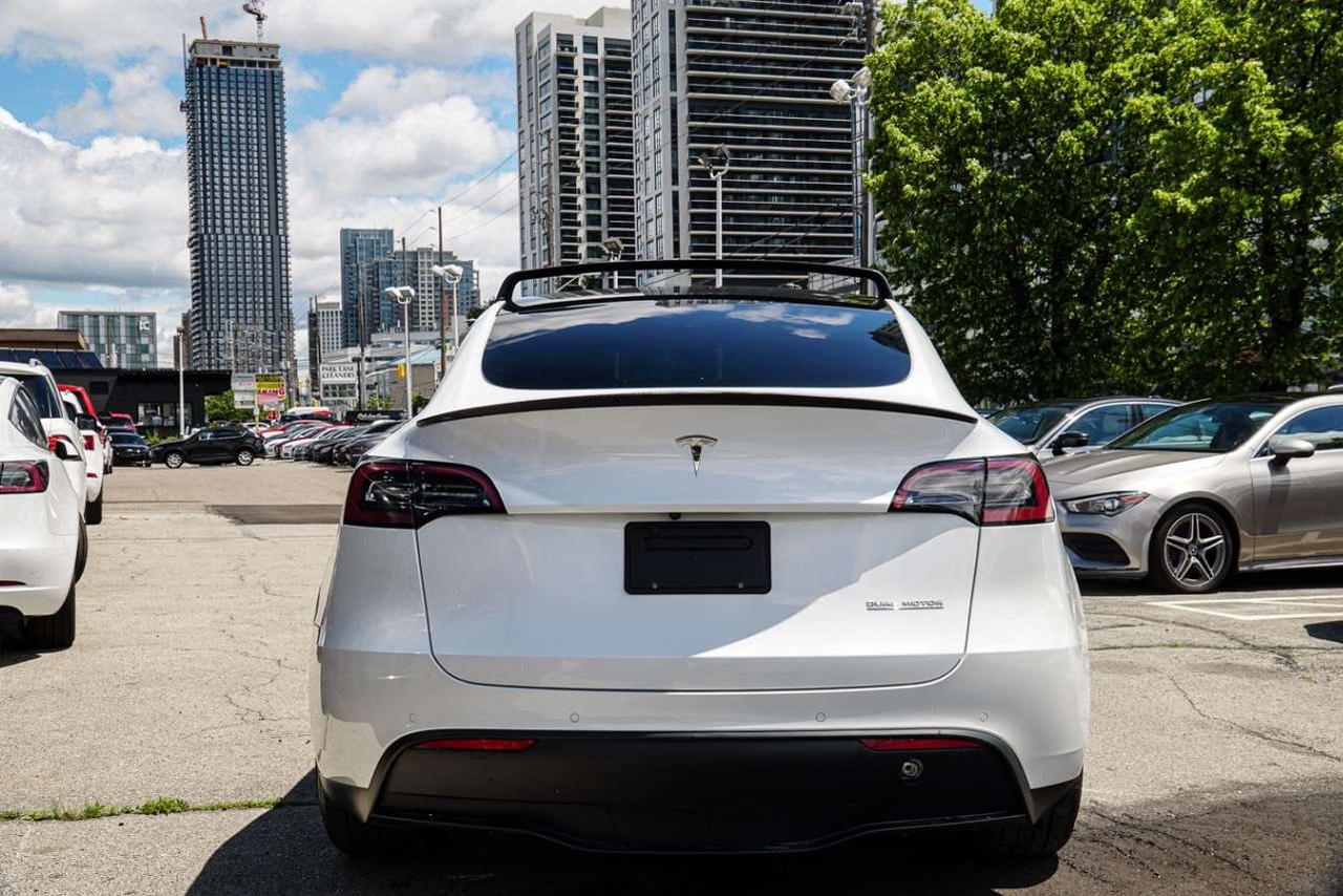 2022 Tesla Model Y Performance AWD Photo