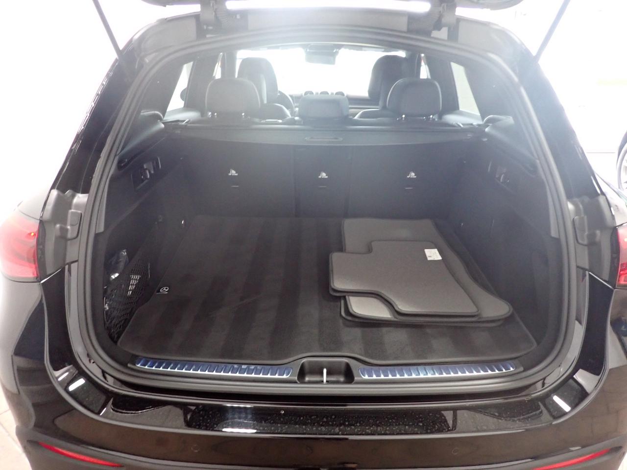 2025 Mercedes-Benz GLC AMG  43 *HYBRID* LEATHER NAVI SUNROOF Photo