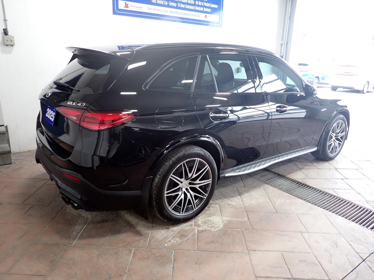 2025 Mercedes-Benz GLC AMG  43 *HYBRID* LEATHER NAVI SUNROOF Photo1