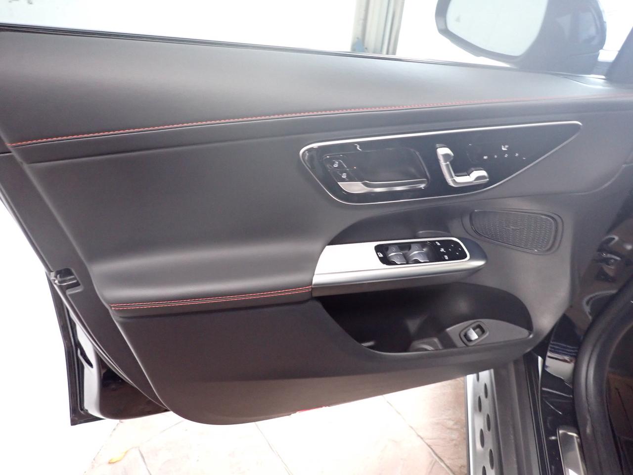 2025 Mercedes-Benz GLC AMG  43 *HYBRID* LEATHER NAVI SUNROOF Photo