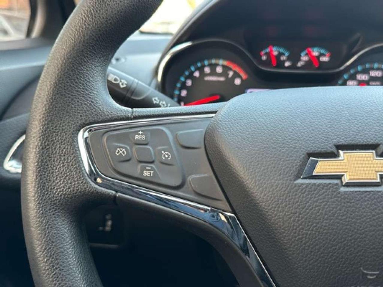 2016 Chevrolet Cruze 4dr Sdn LS w/2LS Photo