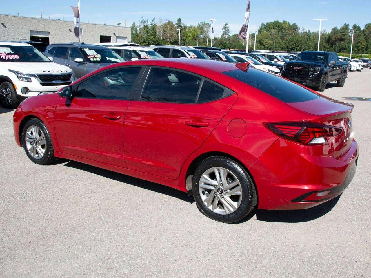 2019 Hyundai Elantra Preferred Photo