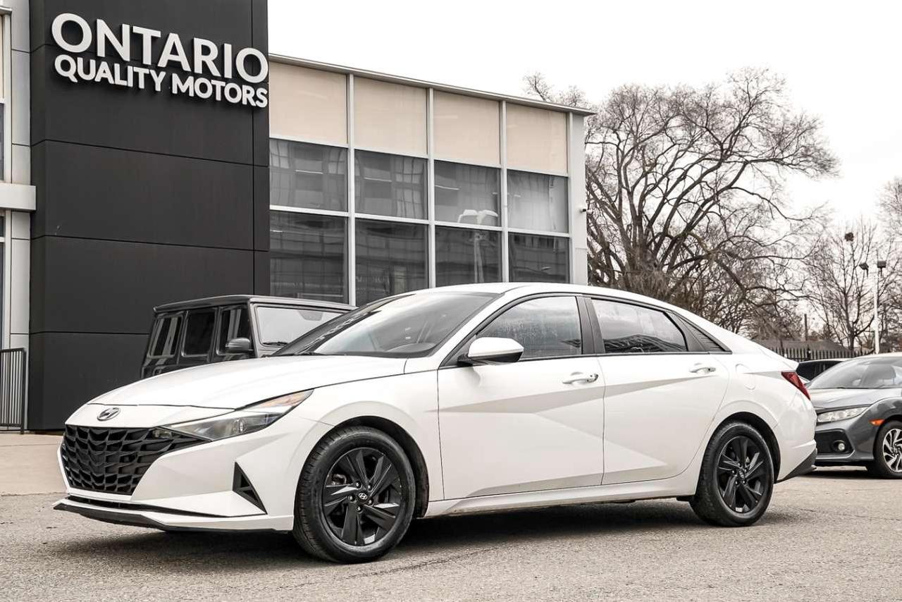 2022 Hyundai Elantra Preferred IVT Photo