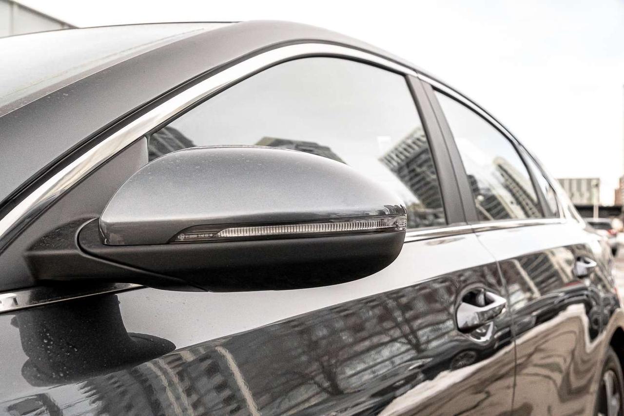 2022 Kia Forte EX IVT Photo