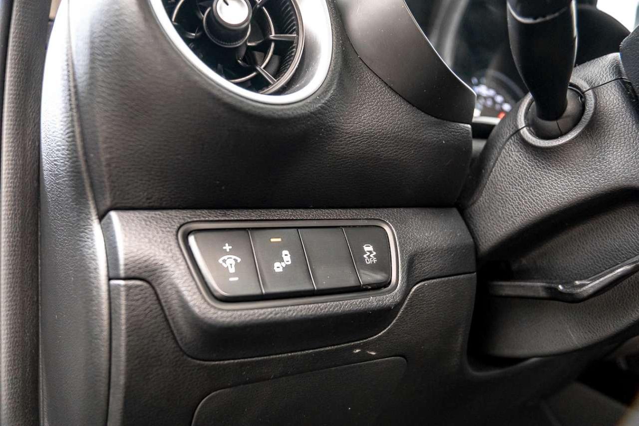 2022 Kia Forte EX IVT Photo