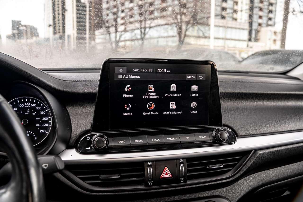 2022 Kia Forte EX IVT Photo