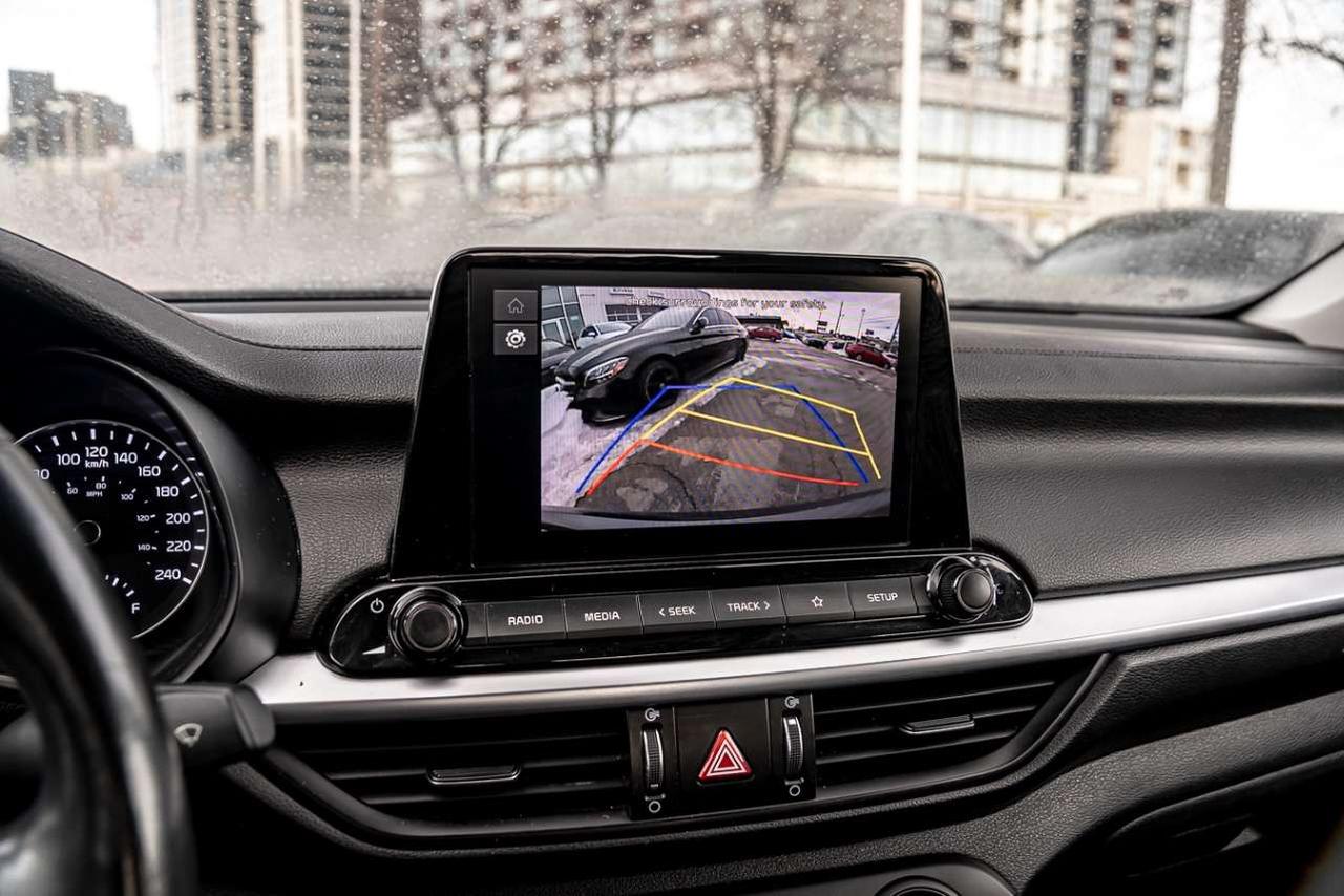 2022 Kia Forte EX IVT Photo