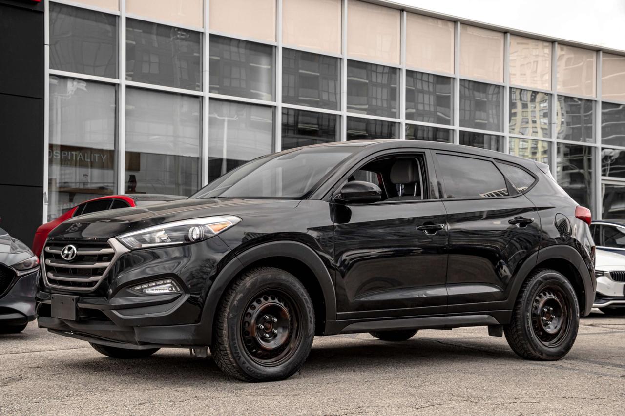 2016 Hyundai Tucson FWD 4DR 2.0L Photo1