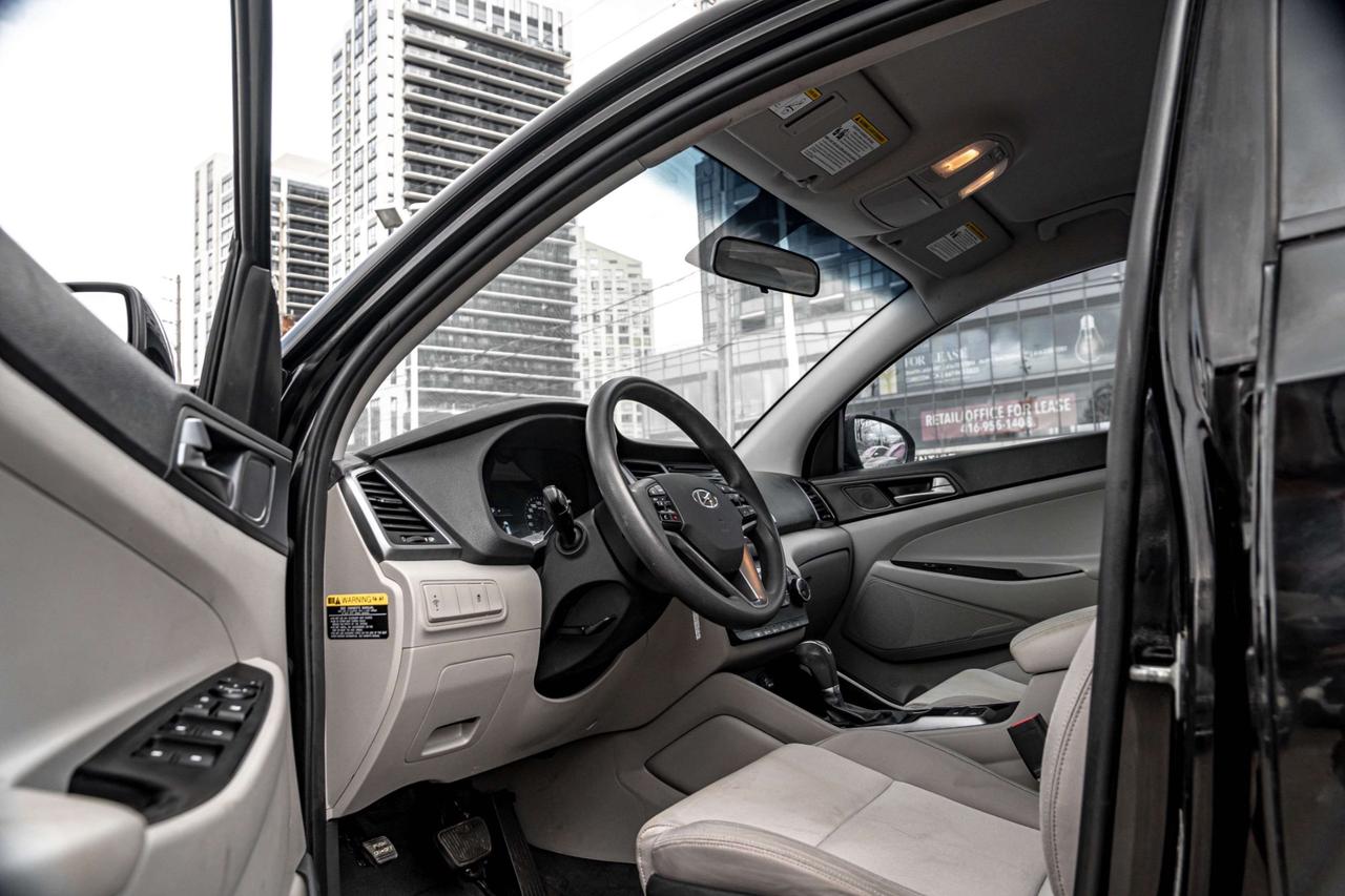 2016 Hyundai Tucson FWD 4DR 2.0L Photo