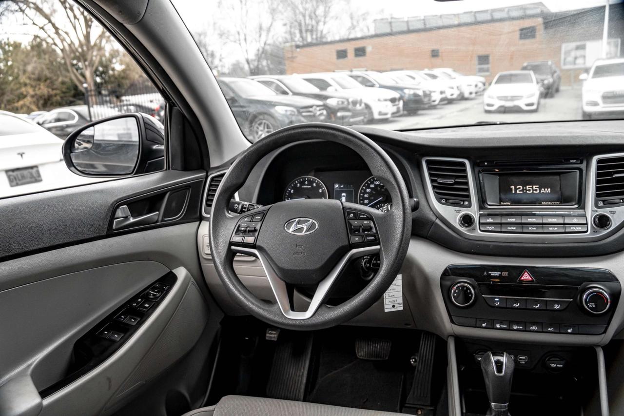 2016 Hyundai Tucson FWD 4DR 2.0L Photo