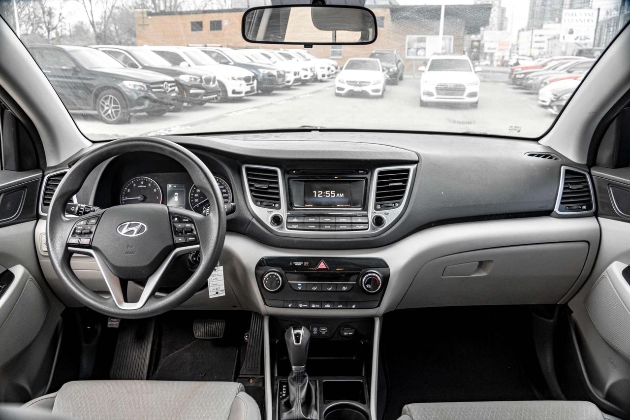 2016 Hyundai Tucson FWD 4DR 2.0L Photo