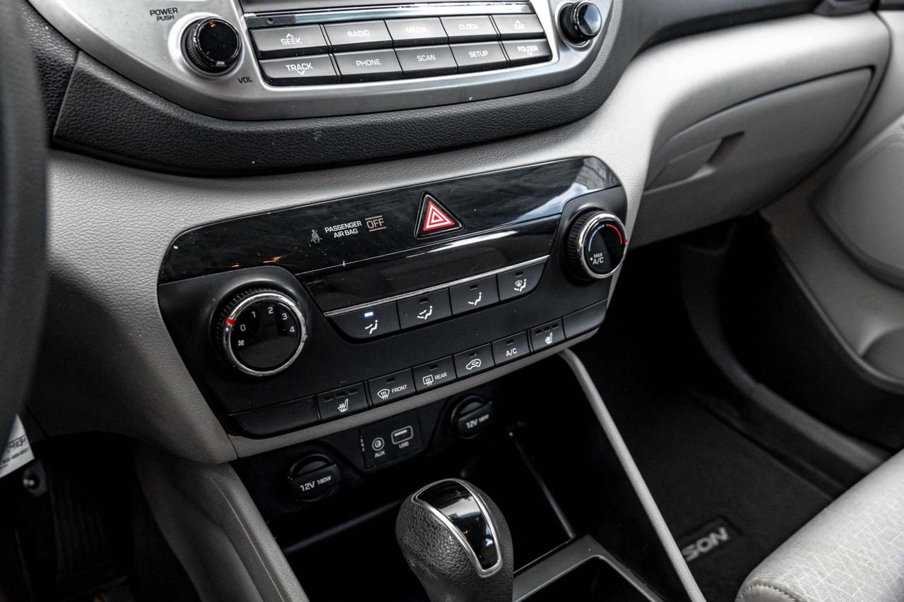 2016 Hyundai Tucson FWD 4DR 2.0L Photo