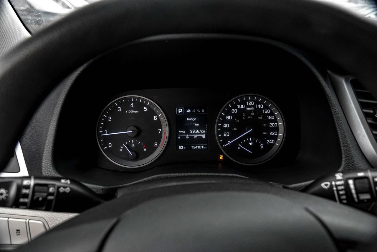 2016 Hyundai Tucson FWD 4DR 2.0L Photo