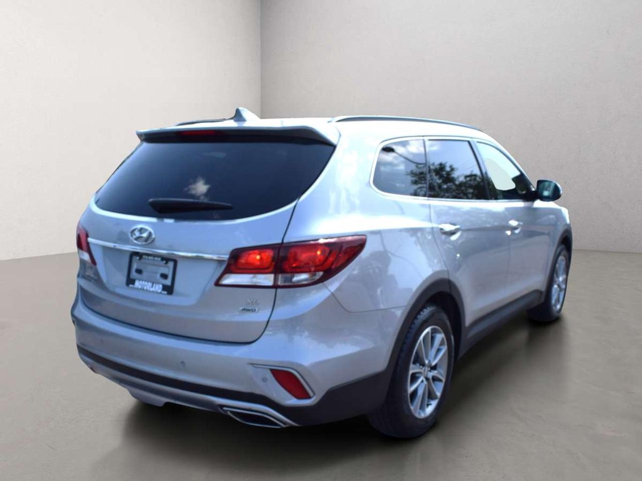2017 Hyundai Santa Fe Premium AWD 7 PASS Photo4