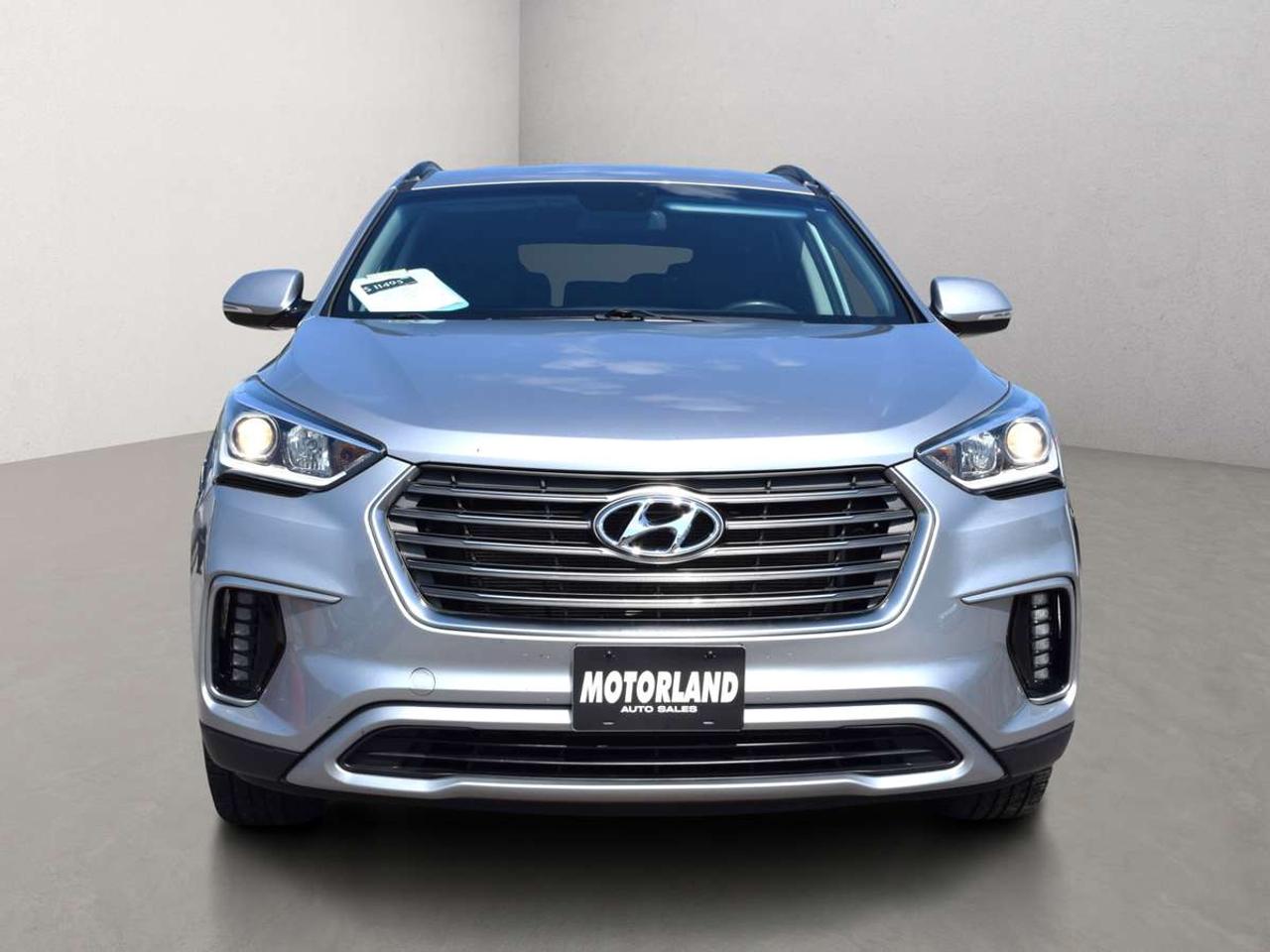 2017 Hyundai Santa Fe Premium AWD 7 PASS Photo