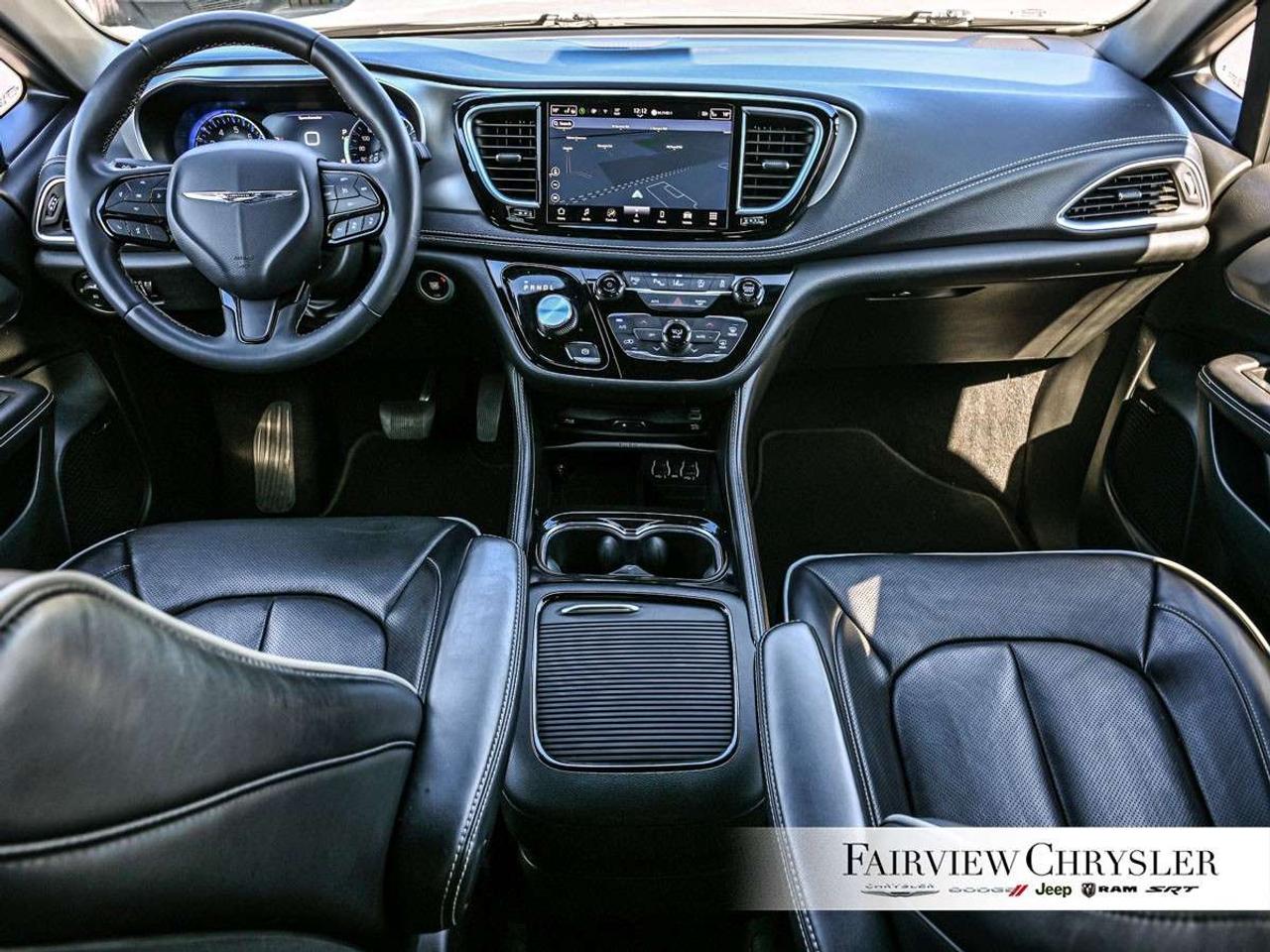 2024 Chrysler Pacifica Limited FWD PANO ROOF   DUAL SCREENS   S PKG   360 CAMERA   CARPLAY   HARMAN/KARDON Photo
