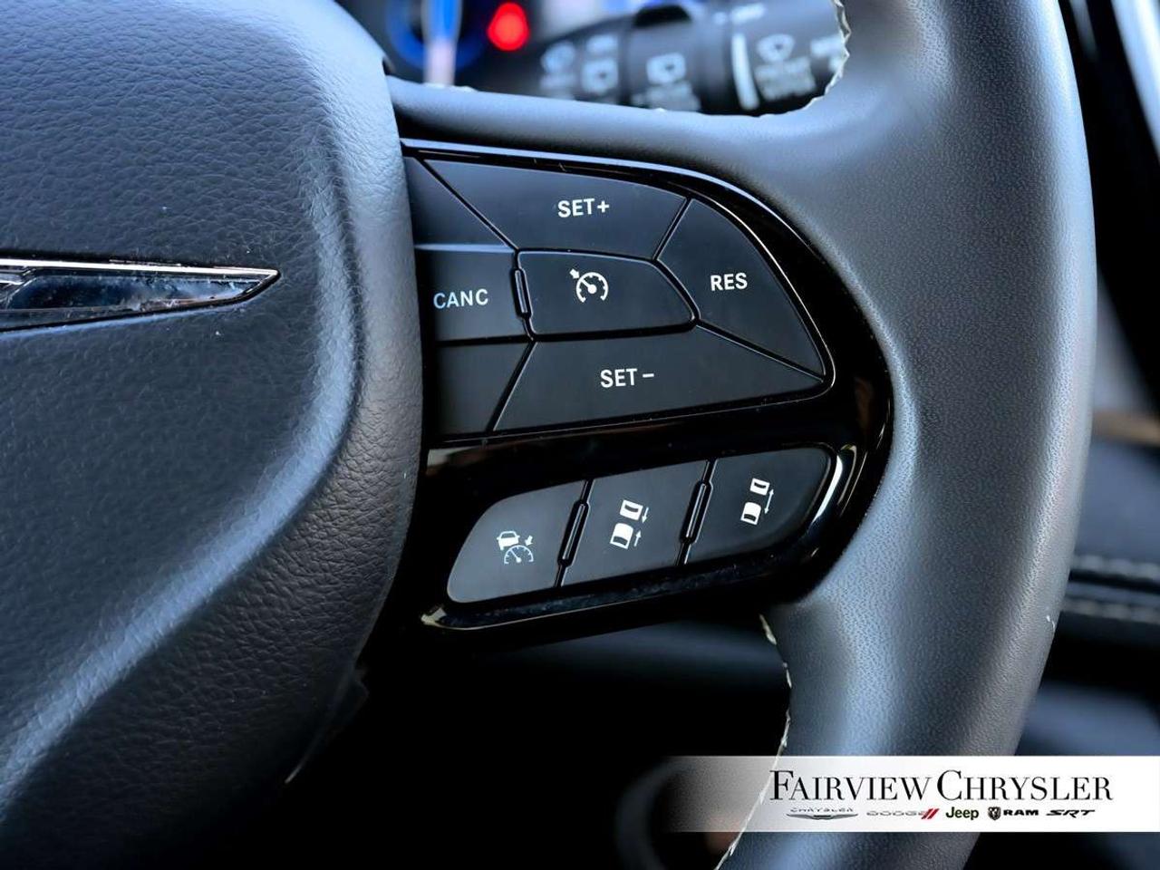 2024 Chrysler Pacifica Limited FWD PANO ROOF   DUAL SCREENS   S PKG   360 CAMERA   CARPLAY   HARMAN/KARDON Photo