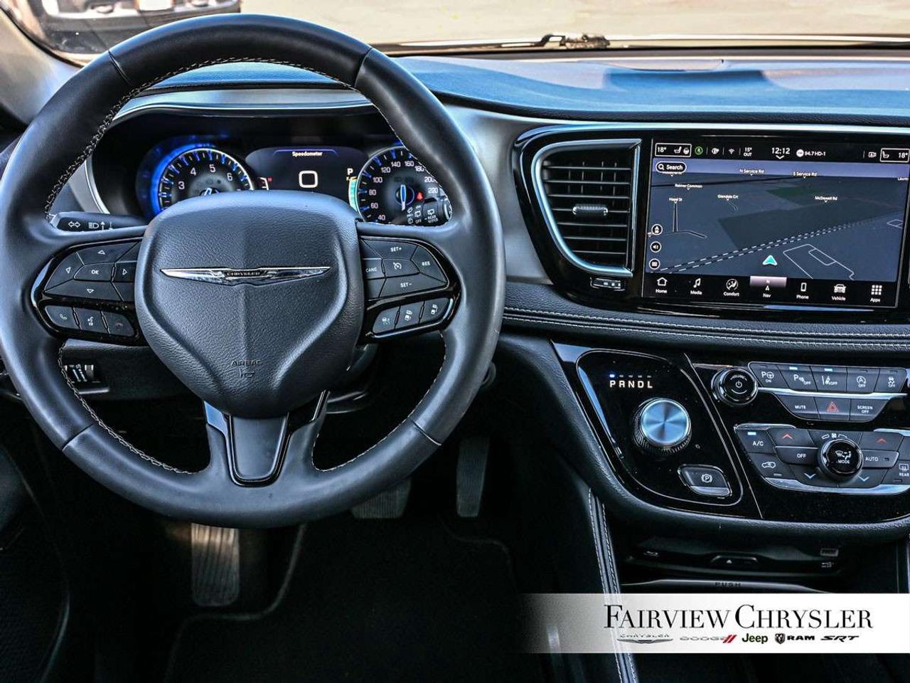 2024 Chrysler Pacifica Limited FWD PANO ROOF   DUAL SCREENS   S PKG   360 CAMERA   CARPLAY   HARMAN/KARDON Photo