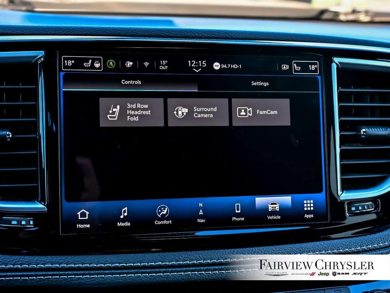 2024 Chrysler Pacifica Limited FWD PANO ROOF   DUAL SCREENS   S PKG   360 CAMERA   CARPLAY   HARMAN/KARDON Photo