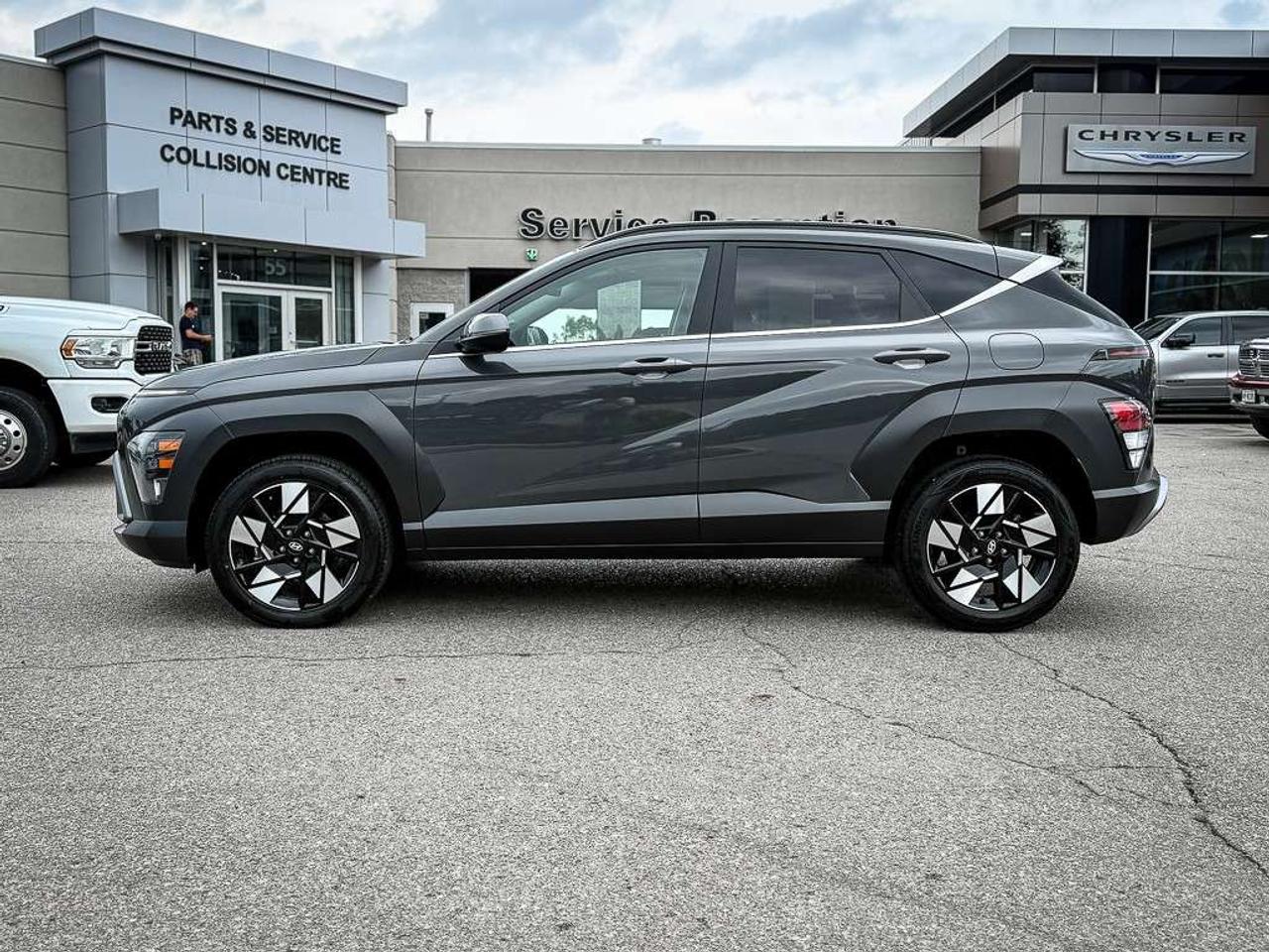 2025 Hyundai KONA 2.0L Preferred w/Trend Package   SUNROOF   HEATED SEATS   BLINDSPOT   ADAPTIVE CRUISE Photo